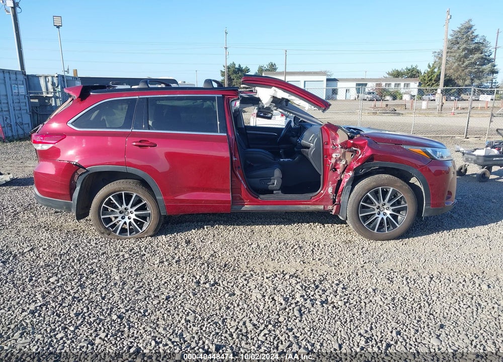 2017 TOYOTA HIGHLANDER SE VIN: 5TDJZRFH1HS466962