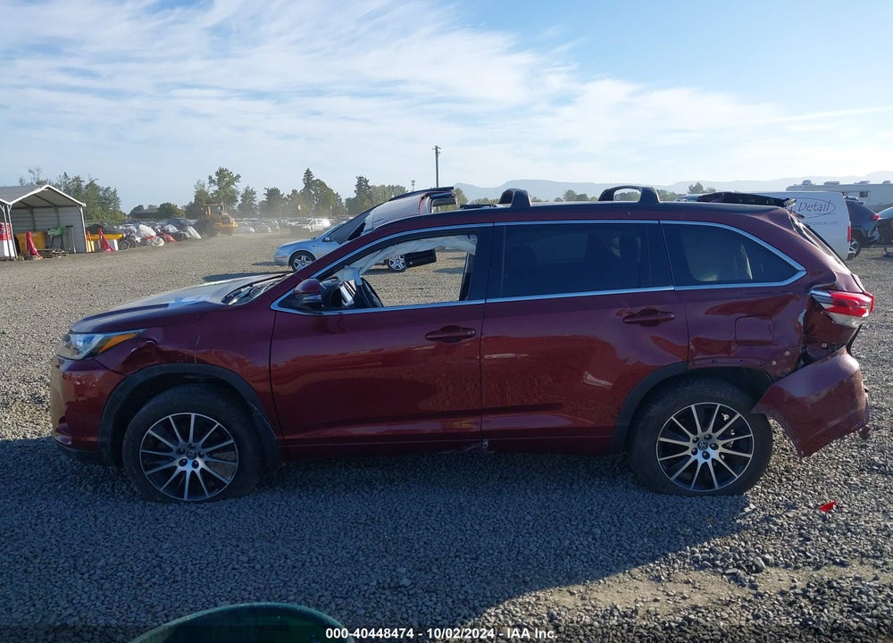 2017 TOYOTA HIGHLANDER SE VIN: 5TDJZRFH1HS466962
