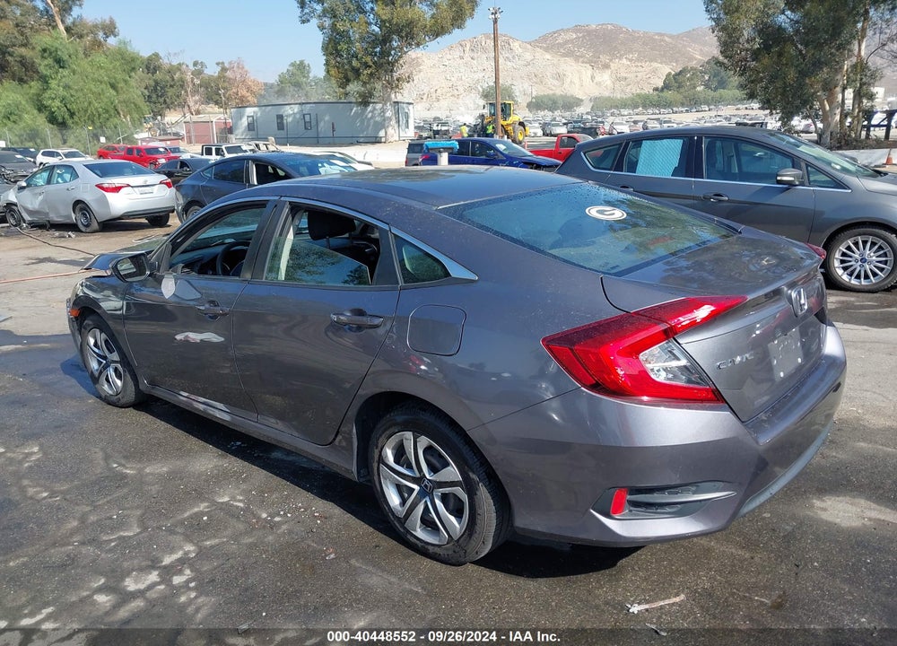 2018 HONDA CIVIC LX VIN: 2HGFC2F56JH560507