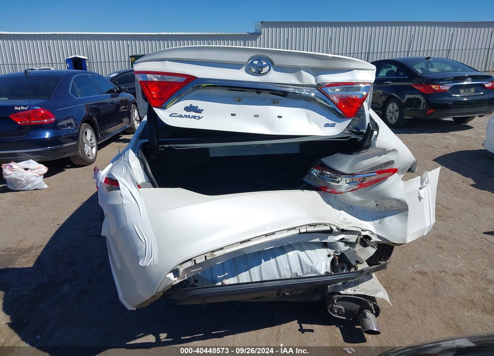 2017 TOYOTA CAMRY SE VIN: 4T1BF1FK7HU415404