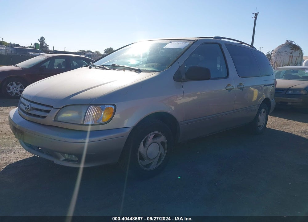 2001 TOYOTA SIENNA XLE VIN: 4T3ZF13C71U340440