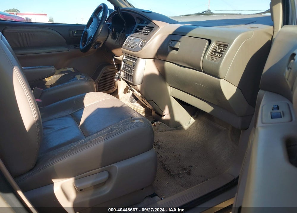 2001 TOYOTA SIENNA XLE VIN: 4T3ZF13C71U340440
