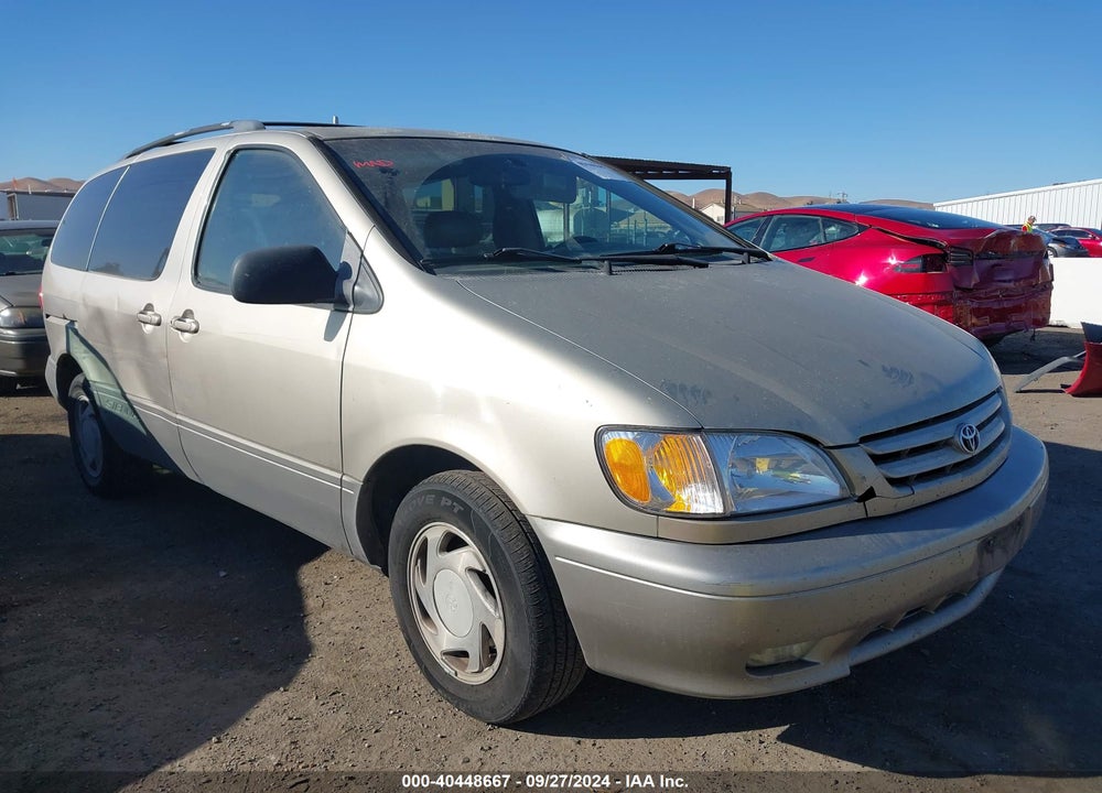 2001 TOYOTA SIENNA XLE VIN: 4T3ZF13C71U340440