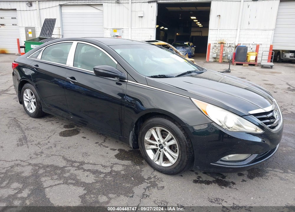 2013 HYUNDAI SONATA GLS VIN: 5NPEB4AC8DH592837
