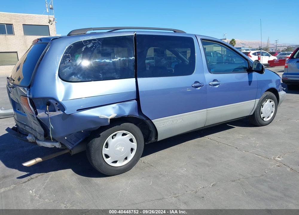 1998 TOYOTA SIENNA LE VIN: 4T3ZF13C1WU079006