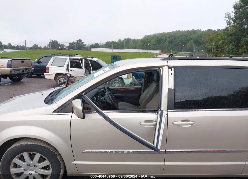 2015 CHRYSLER TOWN & COUNTRY TOURING VIN: 2C4RC1BG8FR707408
