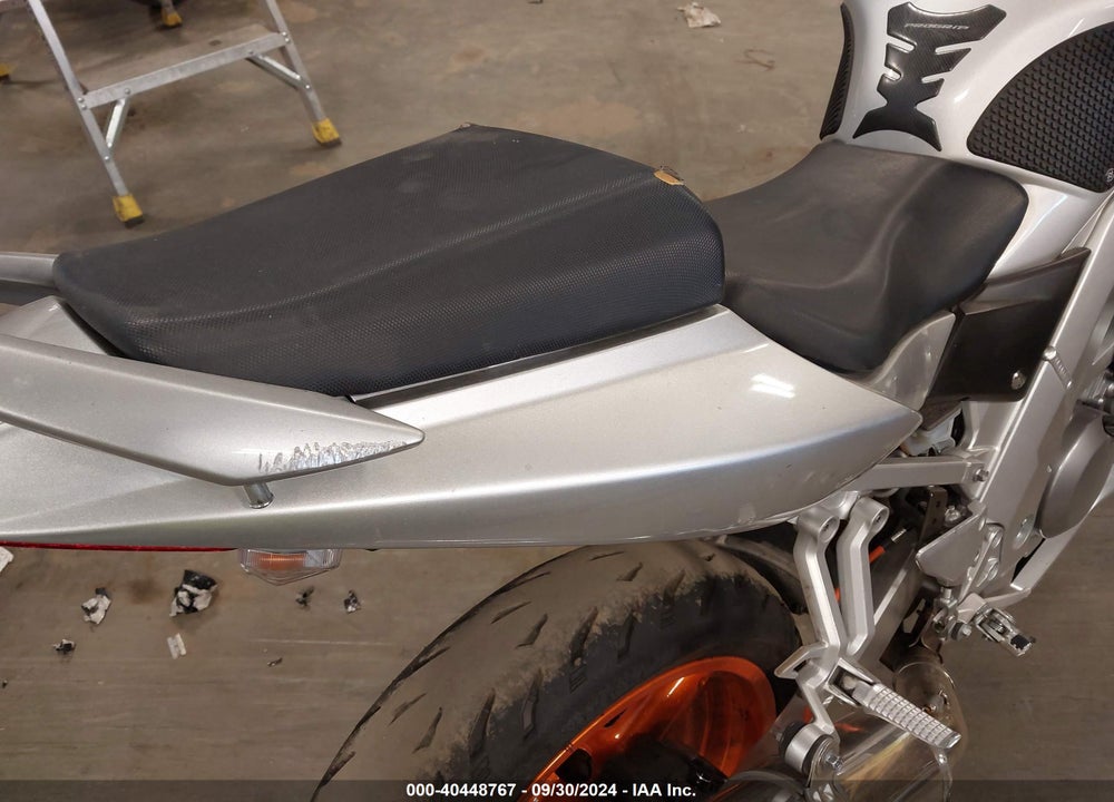 2003 SUZUKI SV650 VIN: JS1VP53A532103727