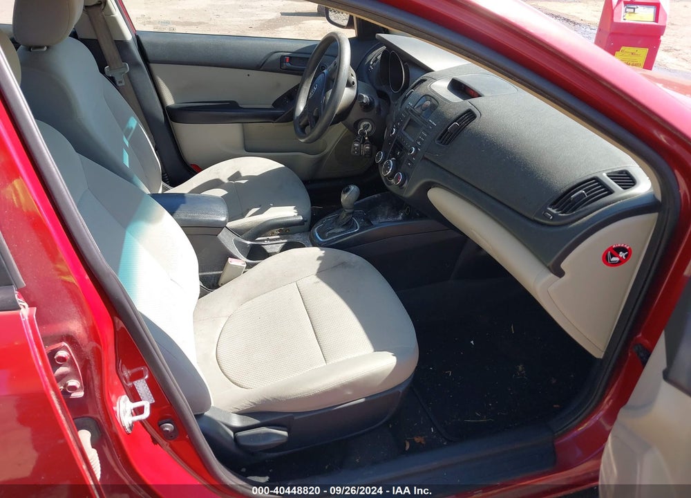 2011 KIA FORTE EX VIN: KNAFU4A29B5887395