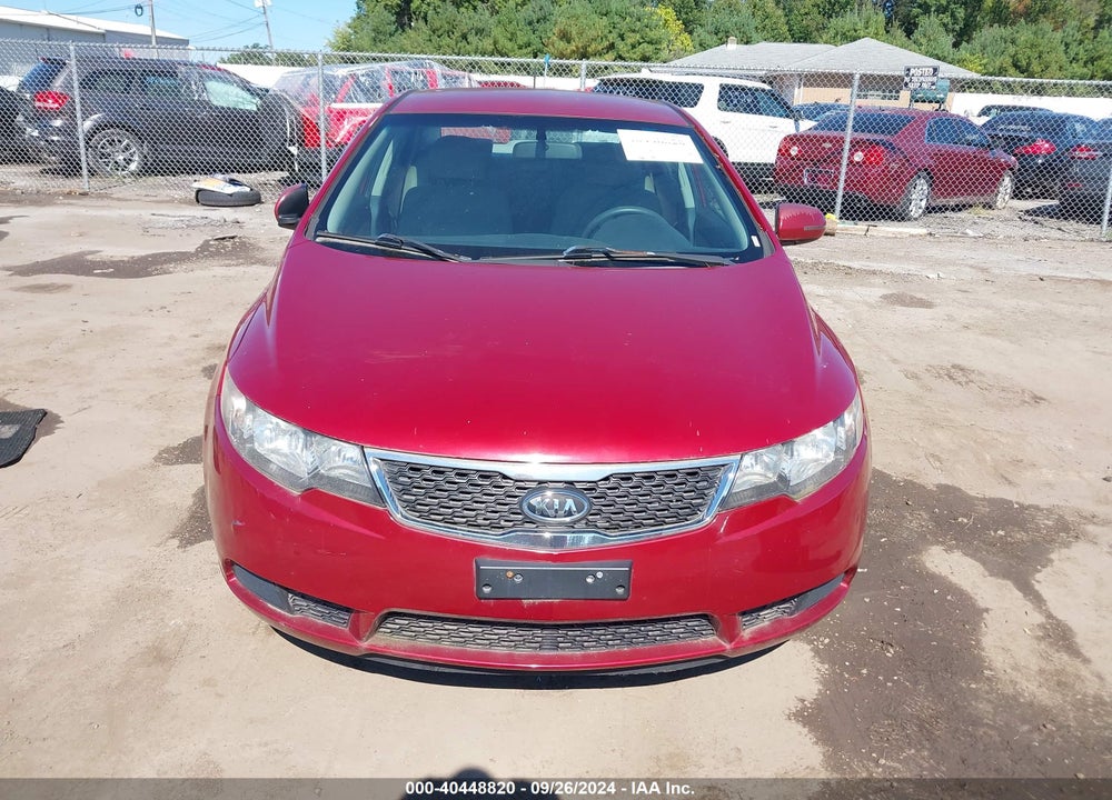 2011 KIA FORTE EX VIN: KNAFU4A29B5887395