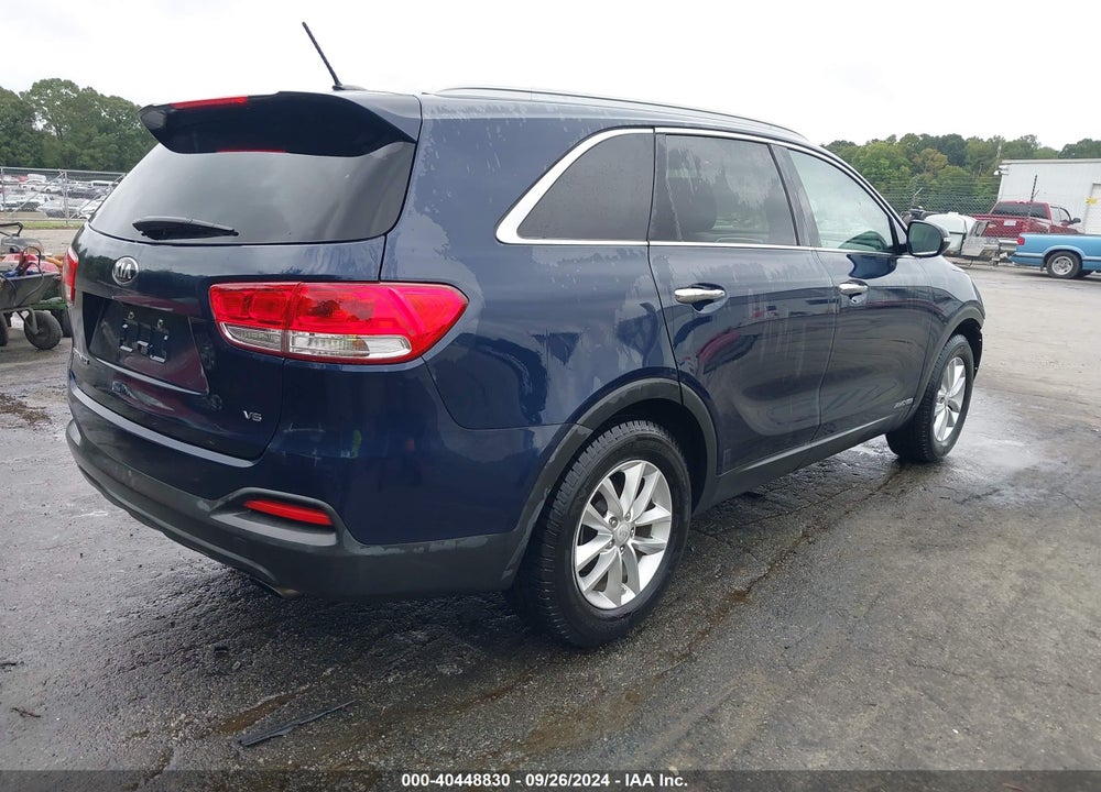 2016 KIA SORENTO 3.3L LX VIN: 5XYPGDA5XGG150729