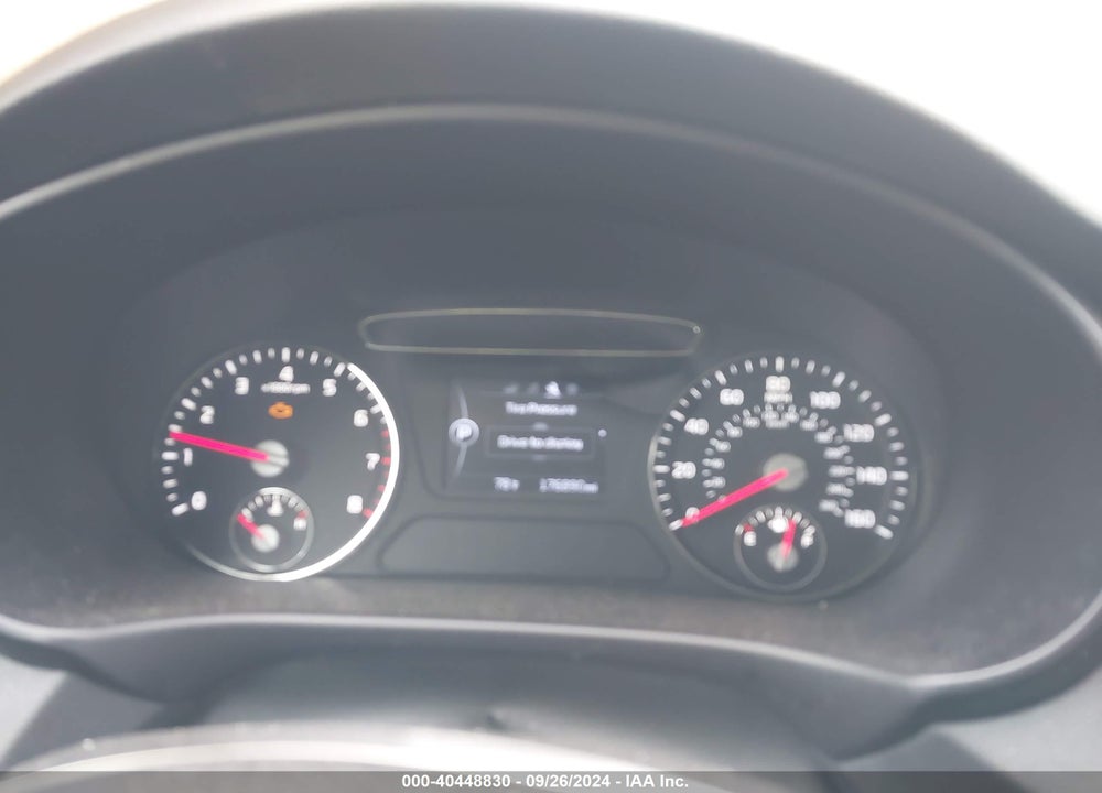 2016 KIA SORENTO 3.3L LX VIN: 5XYPGDA5XGG150729