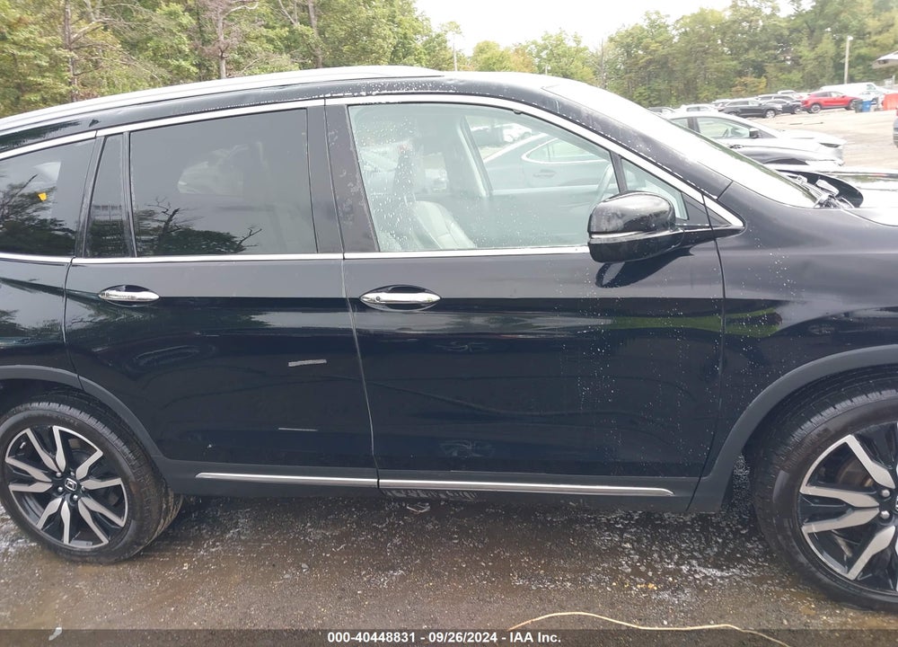 2019 HONDA PILOT TOURING VIN: 5FNYF6H90KB060095