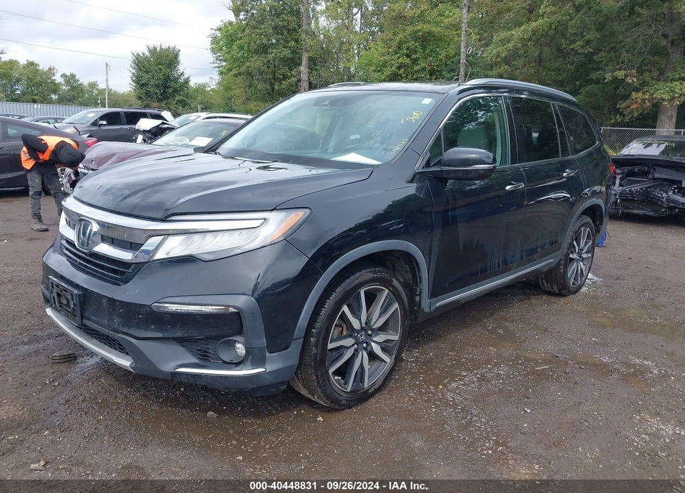 2019 HONDA PILOT TOURING VIN: 5FNYF6H90KB060095