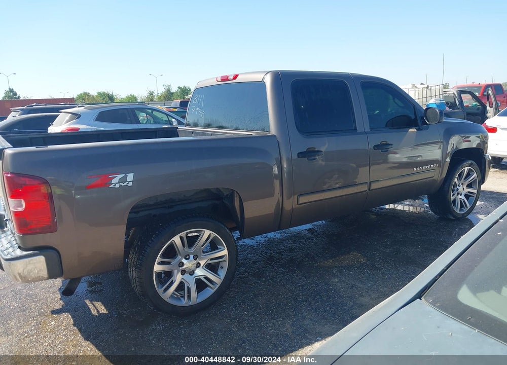 2008 CHEVROLET SILVERADO 1500 LT2 VIN: 2GCEK13M381117978