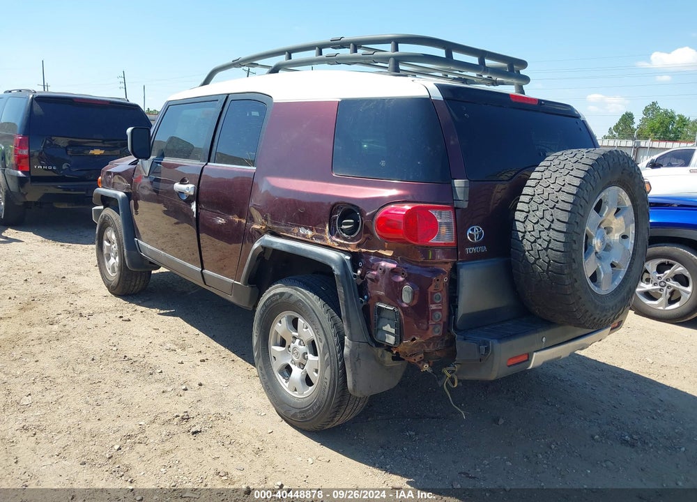 2007 TOYOTA FJ CRUISER VIN: JTEBU11F570017565