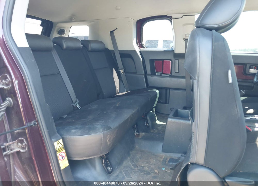 2007 TOYOTA FJ CRUISER VIN: JTEBU11F570017565