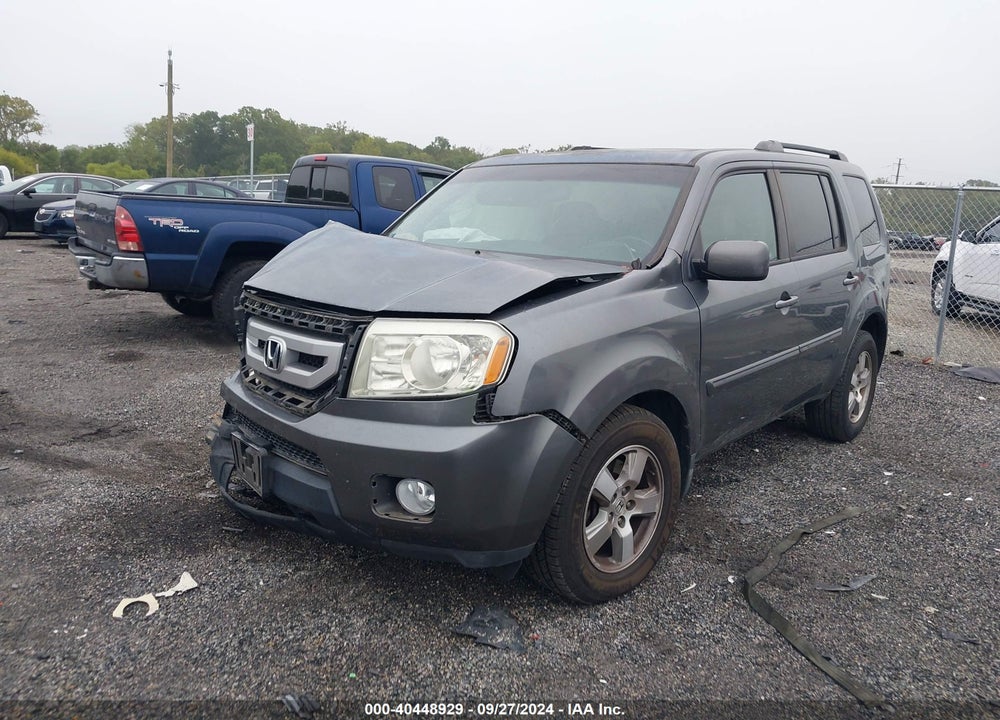 2011 HONDA PILOT EX-L VIN: 5FNYF4H64BB004008