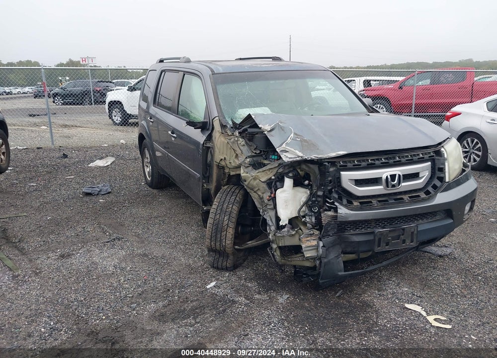 2011 HONDA PILOT EX-L VIN: 5FNYF4H64BB004008
