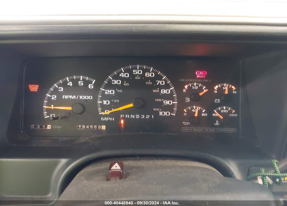 1999 CHEVROLET K1500 LS VIN: 1GCEK19R4XR111180