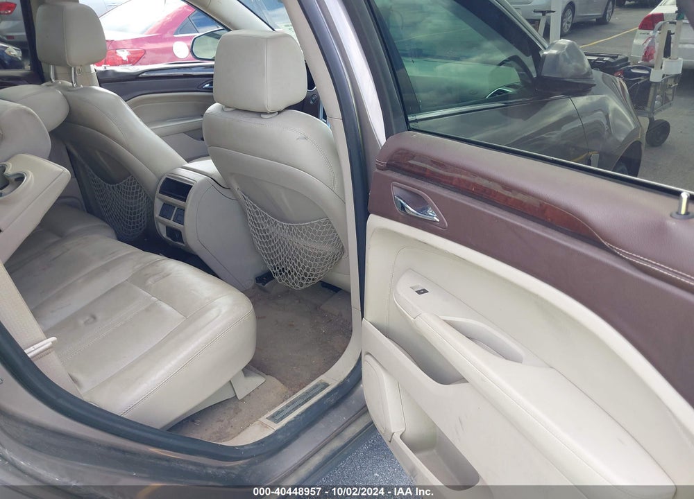 2011 CADILLAC SRX LUXURY COLLECTION VIN: 3GYFNAEY5BS656779