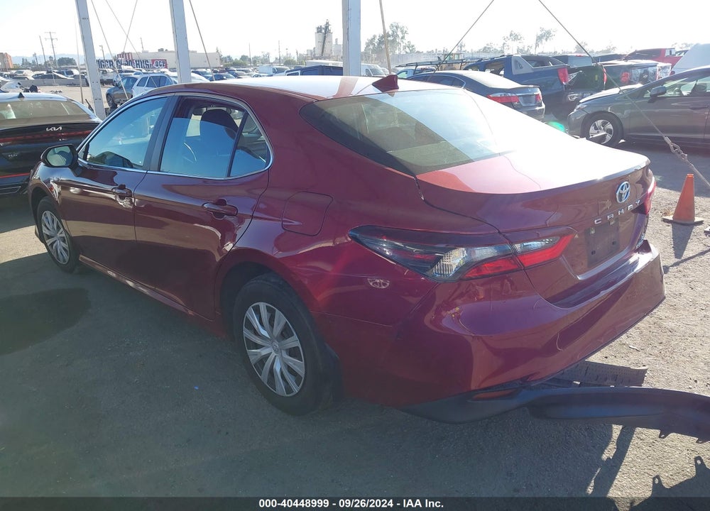 2021 TOYOTA CAMRY LE HYBRID VIN: 4T1C31AK0MU568981