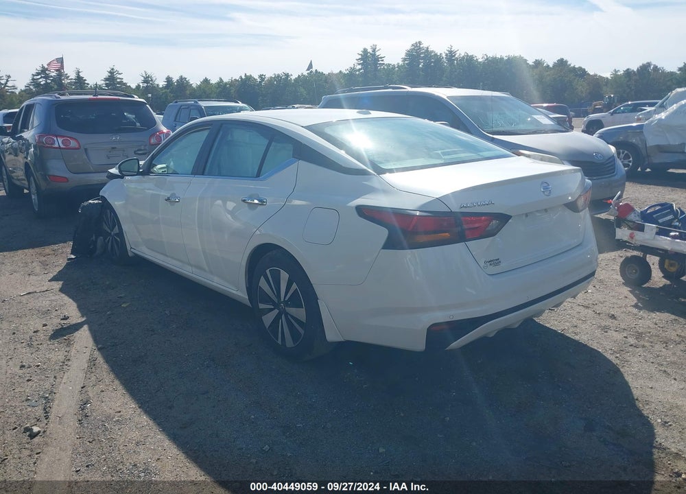 2021 NISSAN ALTIMA SV FWD VIN: 1N4BL4DV9MN409545