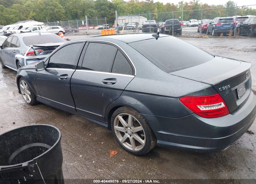 2014 MERCEDES-BENZ C 300 LUXURY 4MATIC/SPORT 4MATIC VIN: WDDGF8AB7EA944977