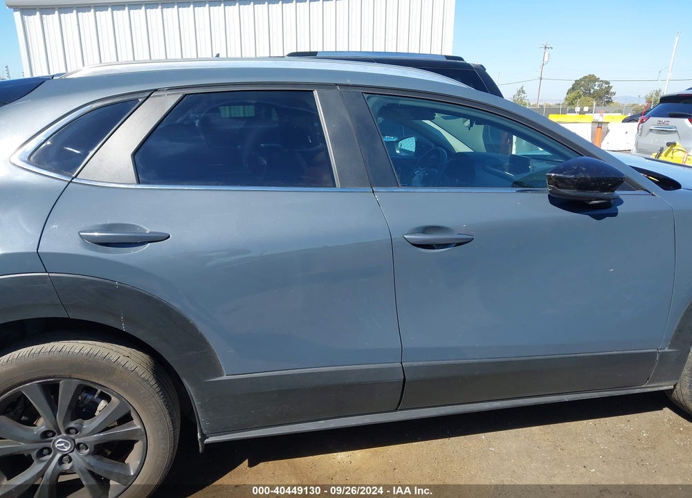 2022 MAZDA CX-30 CARBON EDITION VIN: 3MVDMBCL8NM446620