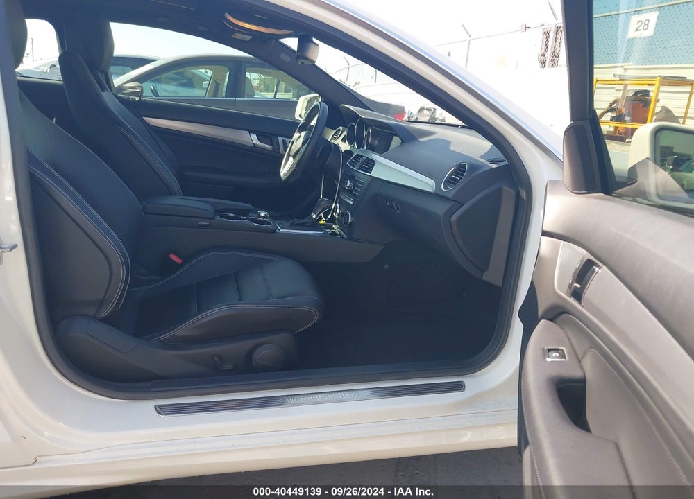 2012 MERCEDES-BENZ C 250 VIN: WDDGJ4HB5CF872450