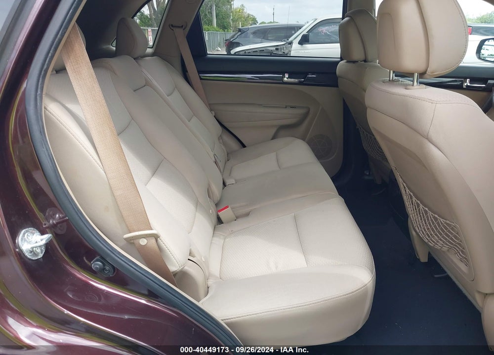 2012 KIA SORENTO LX VIN: 5XYKT3A13CG241624