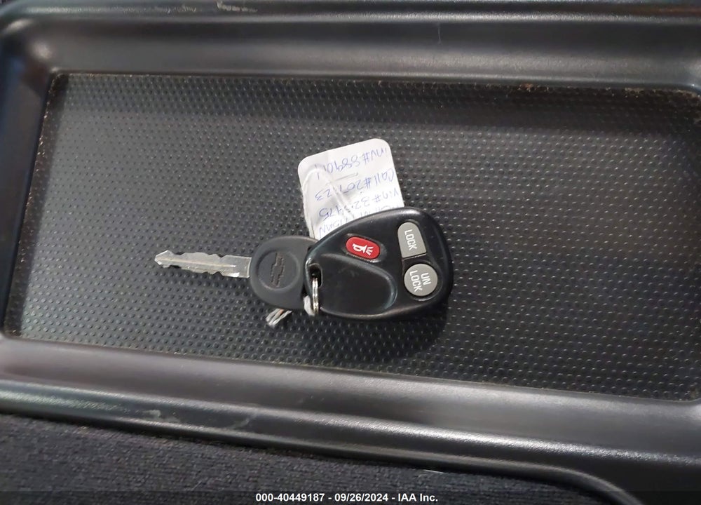 2000 CHEVROLET SILVERADO 1500 LS VIN: 1GCEK19T1YZ325475