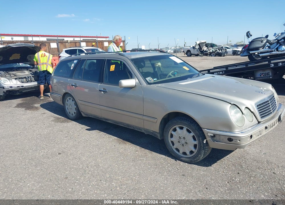 1999 MERCEDES-BENZ E 320 AWD VIN: WDBJH82F8XX022406