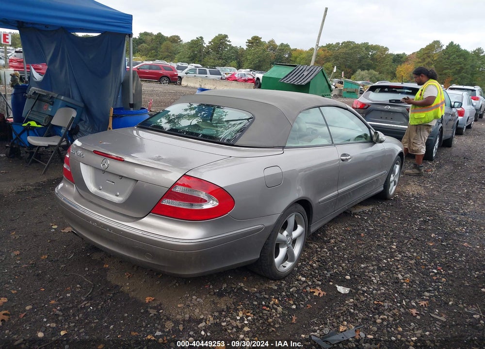 2005 MERCEDES-BENZ CLK 320 VIN: WDBTK65G05T054158