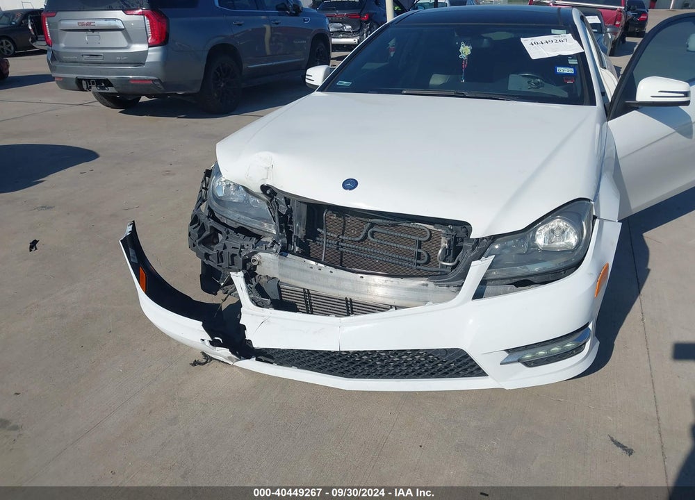 2014 MERCEDES-BENZ C 250 VIN: WDDGJ4HB3EG285810