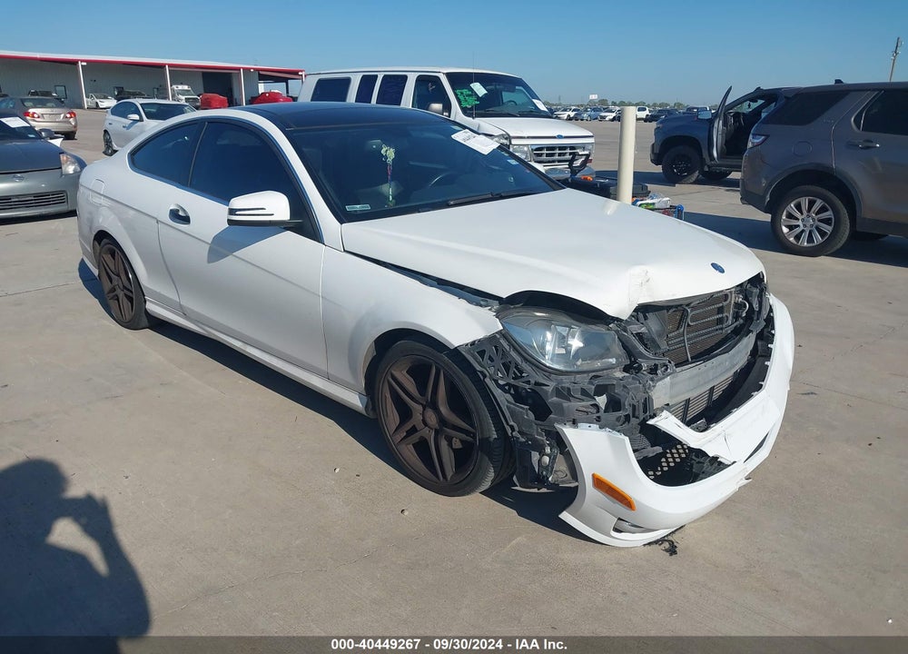 2014 MERCEDES-BENZ C 250 VIN: WDDGJ4HB3EG285810
