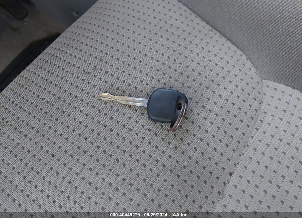 2008 TOYOTA SIENNA LE VIN: 5TDZK23C08S200498