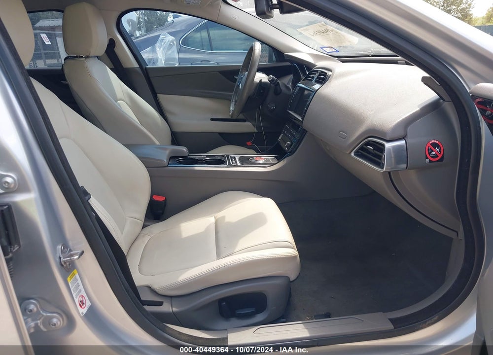 2017 JAGUAR XE 20D VIN: SAJAR4BN0HA975549