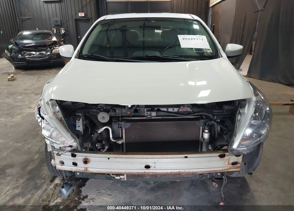 2017 NISSAN VERSA 1.6 SV VIN: 3N1CN7AP1HL888407