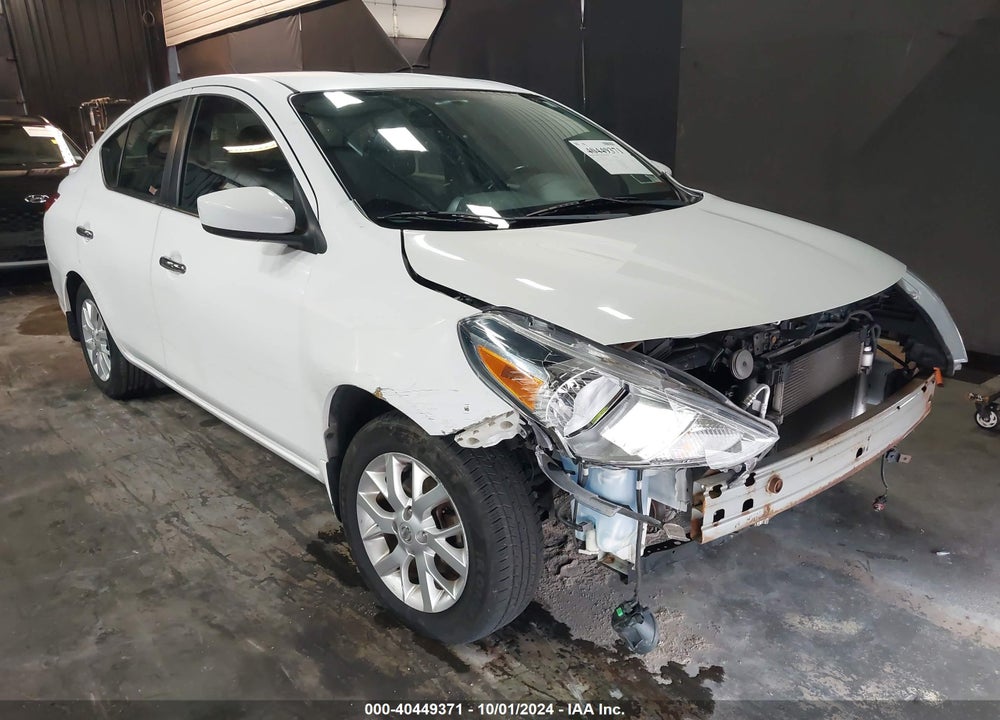 2017 NISSAN VERSA 1.6 SV VIN: 3N1CN7AP1HL888407