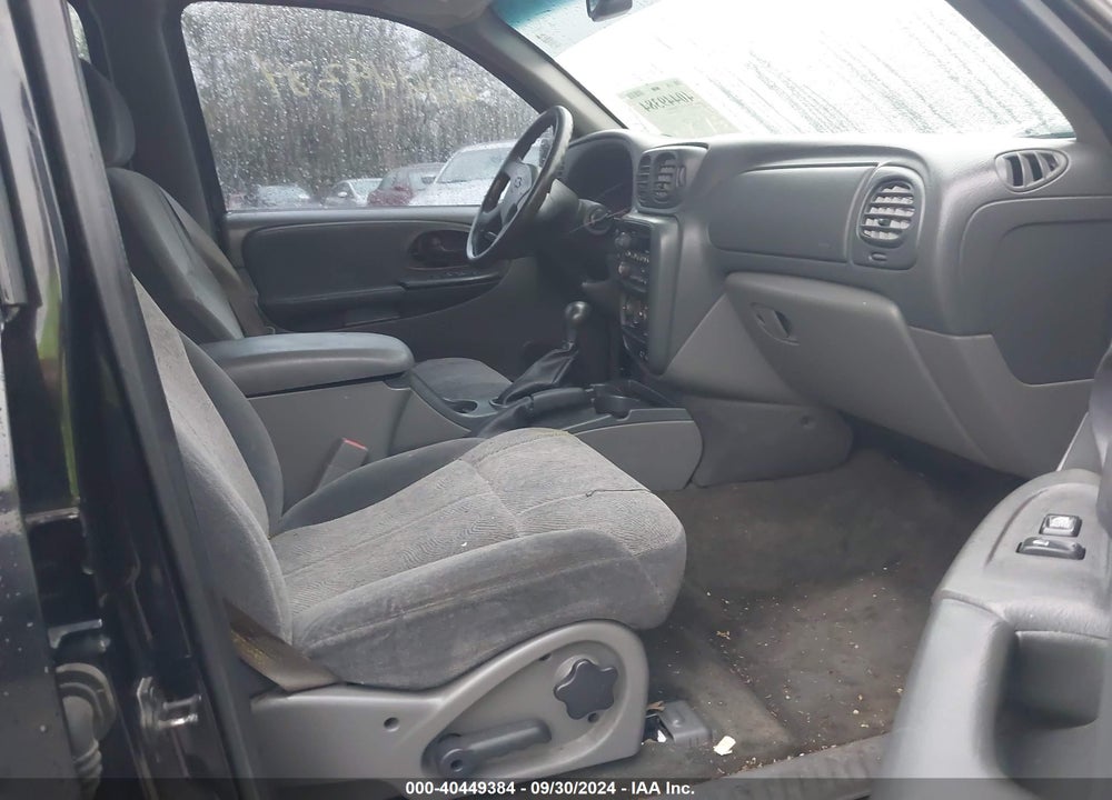 2002 CHEVROLET TRAILBLAZER LT VIN: 1GNDT13S122420117