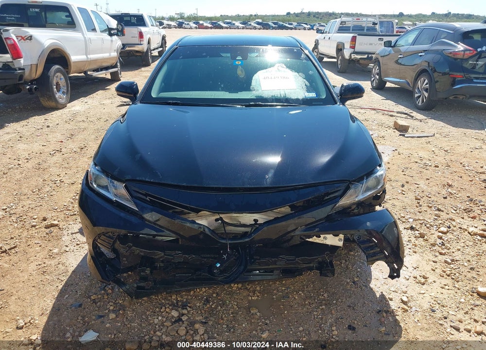2018 TOYOTA CAMRY LE VIN: 4T1B11HK9JU601348