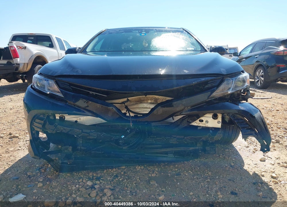 2018 TOYOTA CAMRY LE VIN: 4T1B11HK9JU601348