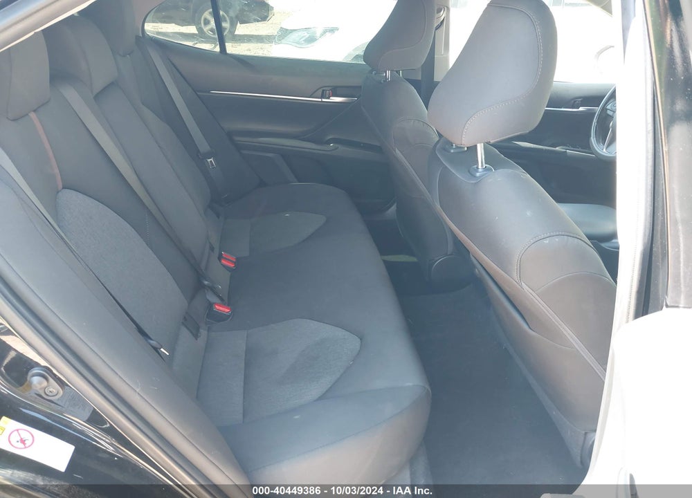 2018 TOYOTA CAMRY LE VIN: 4T1B11HK9JU601348