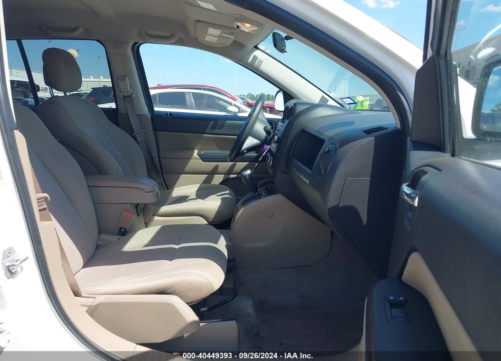 2013 JEEP COMPASS VIN: 1C4NJCEB9DD205636