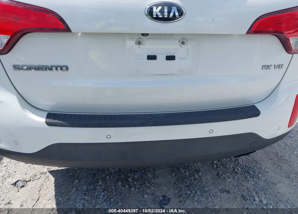 2015 KIA SORENTO EX V6 VIN: 5XYKU4A74FG611085