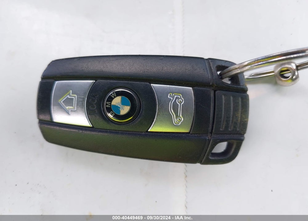 2011 BMW 328I XDRIVE VIN: WBAPK5G56BNN81143