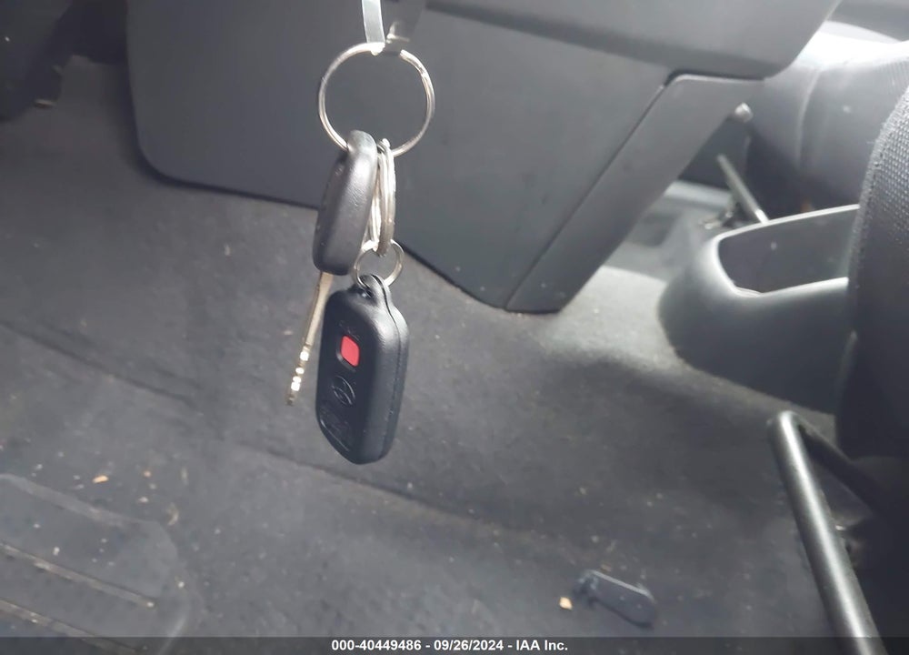 2005 TOYOTA MATRIX/XR VIN: 2T1KR32E45C347921