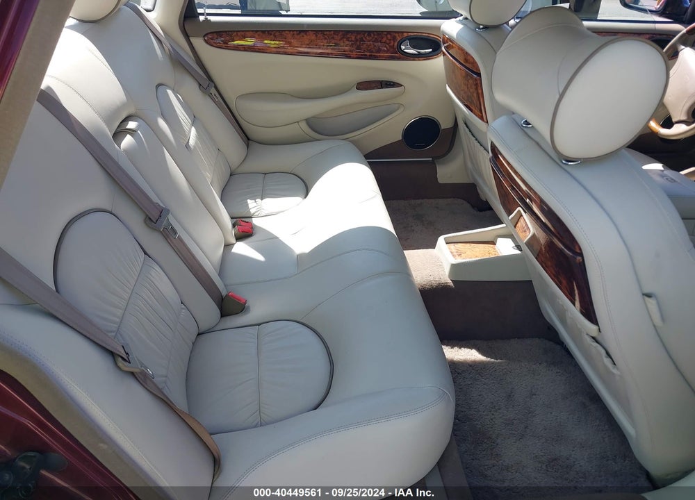 1999 JAGUAR XJ8 VANDEN PLAS VIN: SAJKD6043XC869771