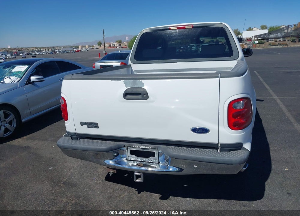2002 FORD F-150 LARIAT/XLT VIN: 1FTRW07622KE18003