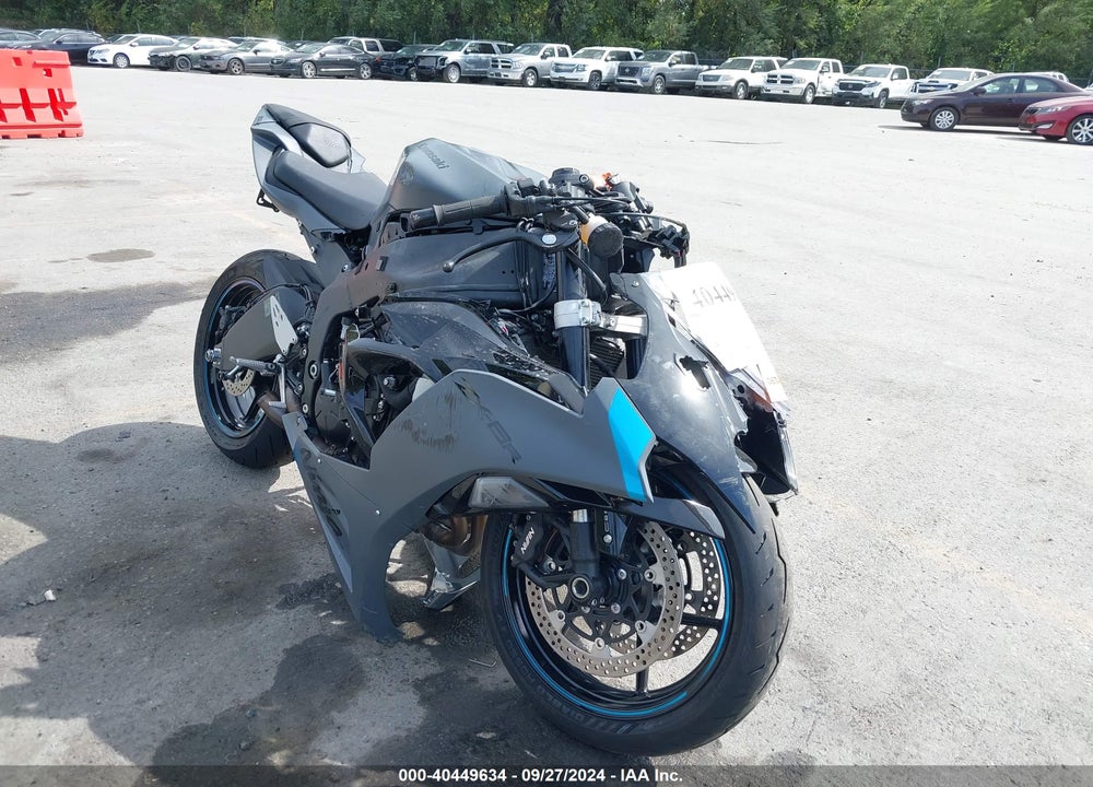 2025 KAWA ZX636 JRFAN NINJA ZX VIN: JKBZXJJ12SA017112